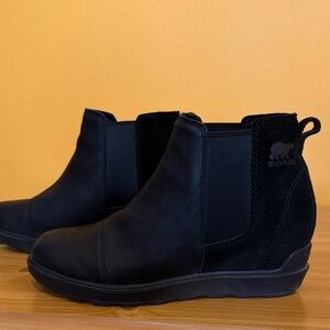 Sorel Black Chelsea Ankle Booties - Slip-On Suede & Elastic
